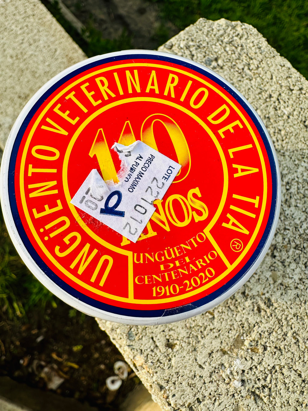 Ungüento Veterinario De La Tia 125 g MEDIANA